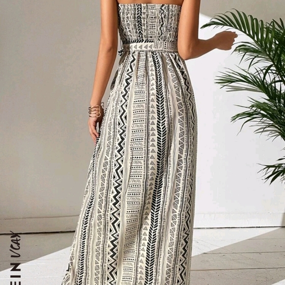 Dress - Picture 2 of 4